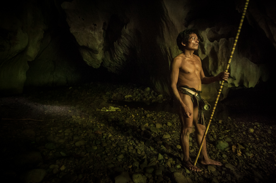 Tumihay a native Palawan