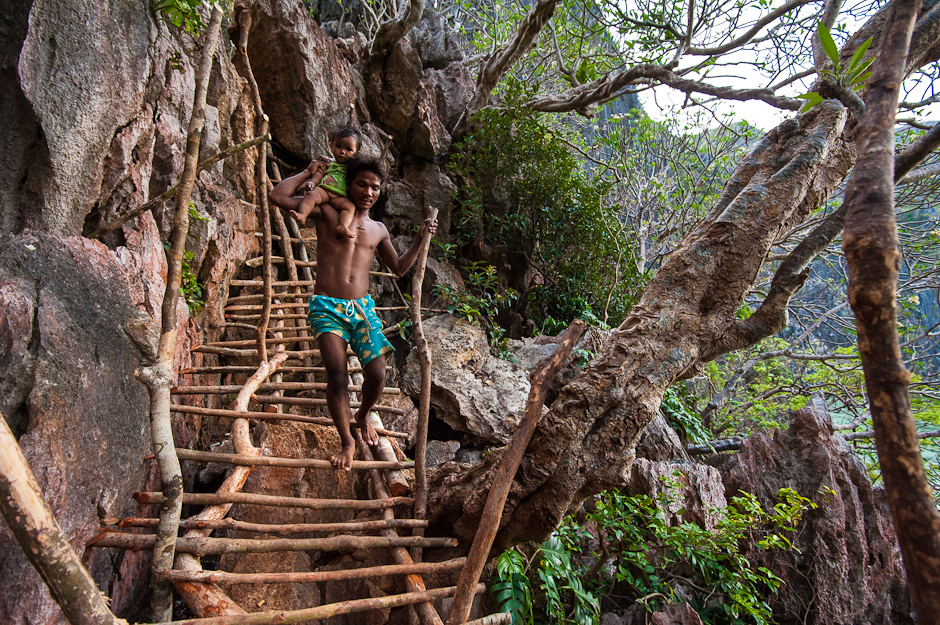 Path to Tagbanua community, Coron Island.