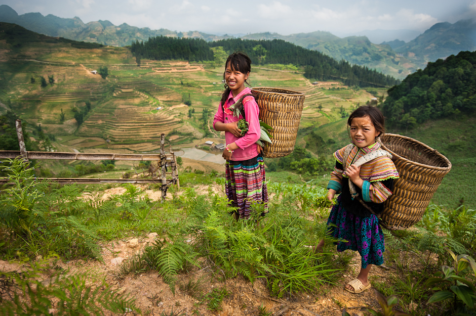 Hmong girls near Bac Ha