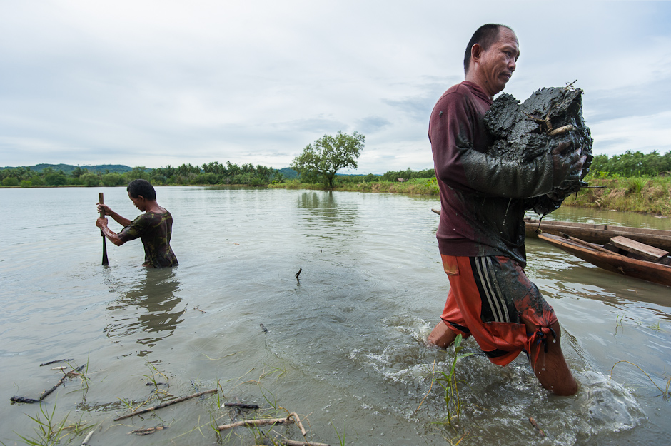 Moving mud